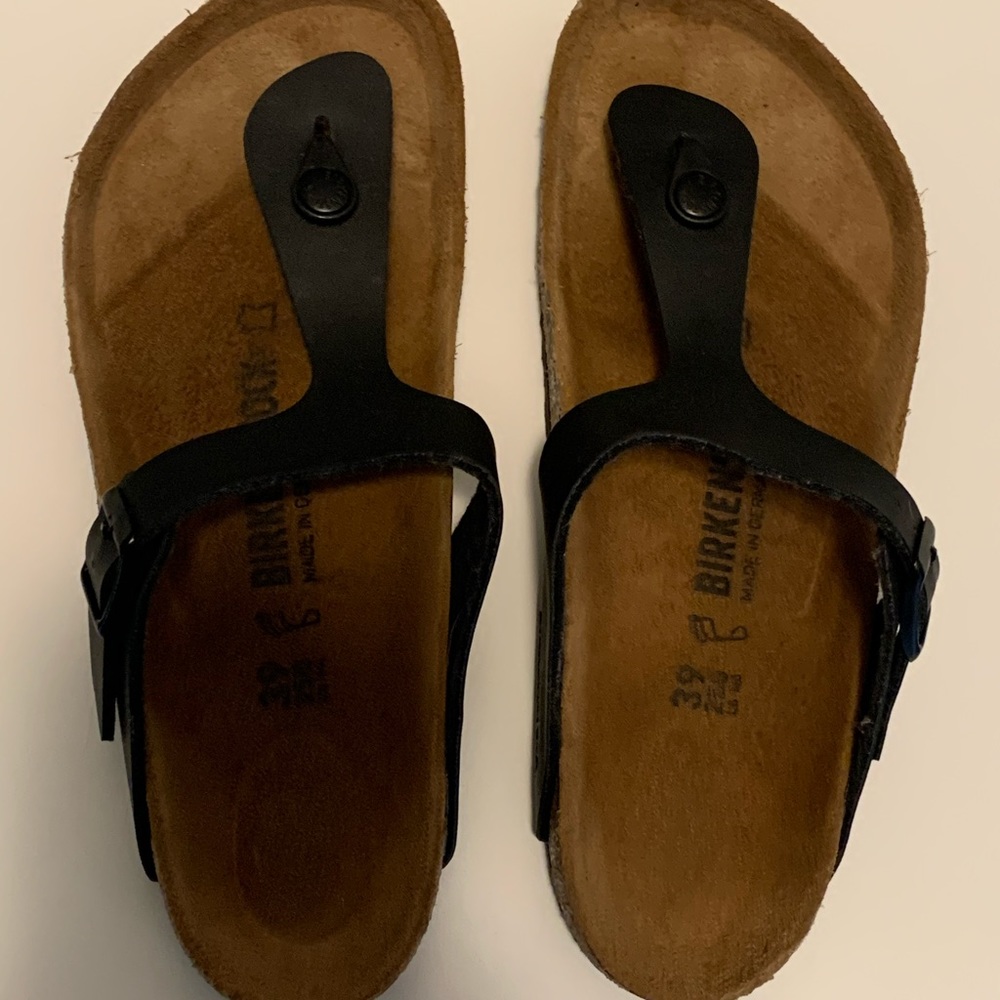Women’s size 8 (39) black Birkenstock Gizeh